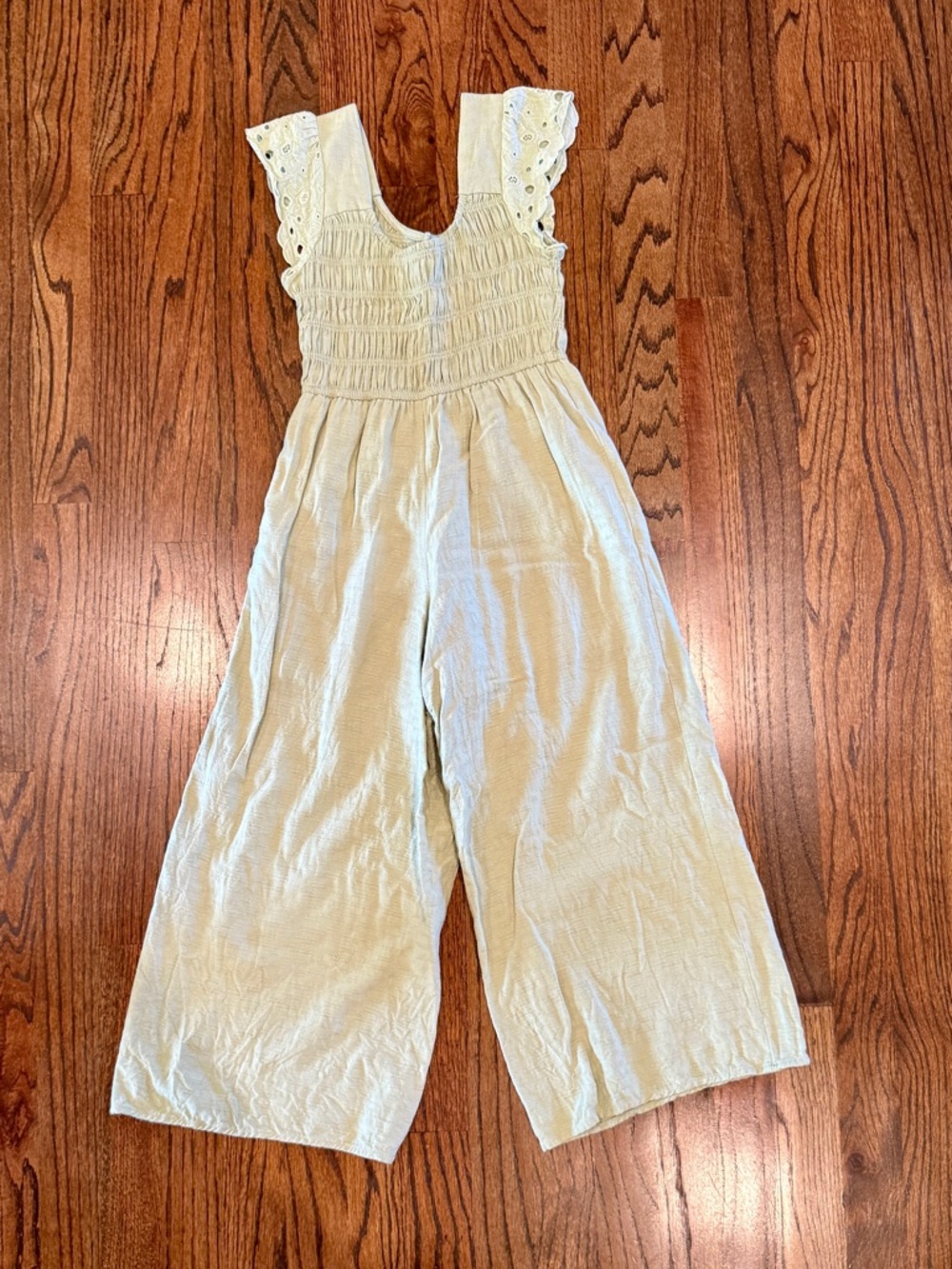 Girls’ jumper one-piece size 7/8 light green romper smocked sleeveless lace